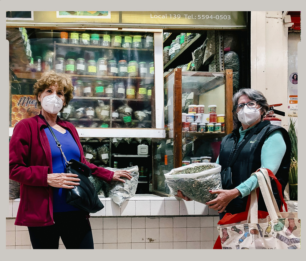 Shopping excursion with a friend in the marketplace